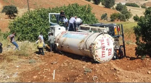 İtfaiye Tankeri Şarampole Devrildi