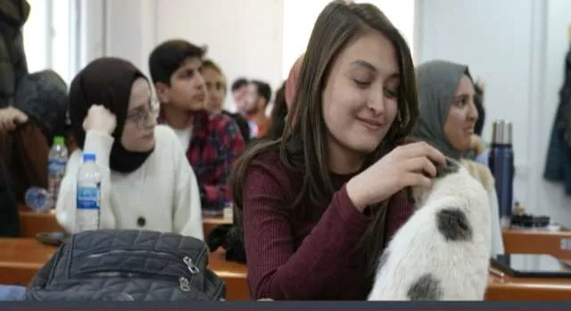 Labne Fakültede Derslere Giriyor