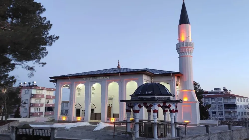 Besni’de Dr. Necip Öztürk Camii İbadete Açıldı