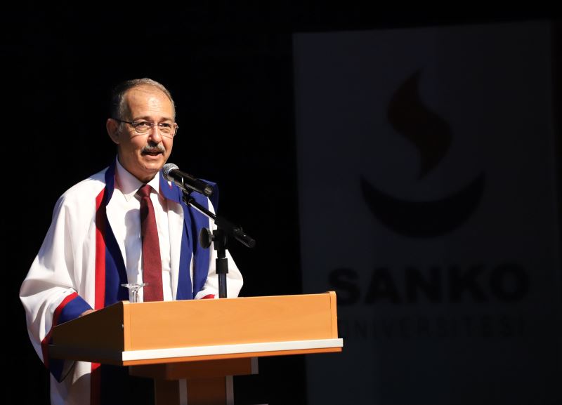 SANKO ÜNİVERSİTESİ REKTÖRÜ PROF. DR. DAĞLI: “BAYRAMLAR, KARŞILIKLI SEVGİ, PAYLAŞMA, DAYANIŞMA VE DOSTLUKLARIN YAŞANDIĞI GÜNLERDİR”