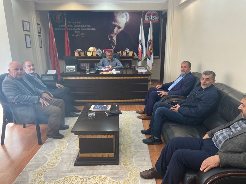 AGC YE ZİYARET: Hüda par İl Başkanı Mustafa Yetiş ve yönetim kurulu üyeleri AGC ziyarette bulundular