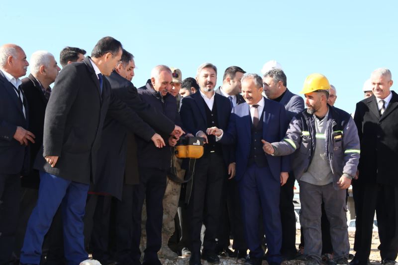 Adıyaman Belediyesi Önemli Bir Projenin Daha Temelini Attı<br>BÖLGENİN EN MODERN HAYVAN BARINAĞI ADIYAMAN