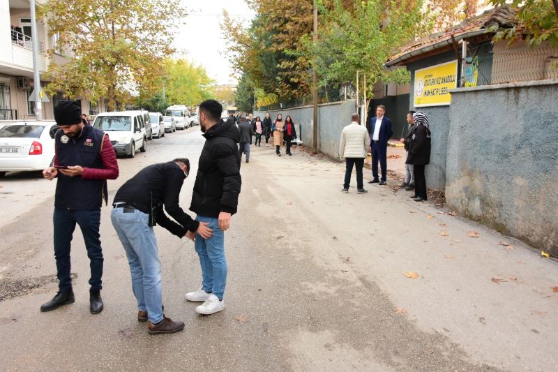 ADIYAMAN EMNİYET MÜDÜRLÜĞÜ<br>Birlikte Güçlüyüz